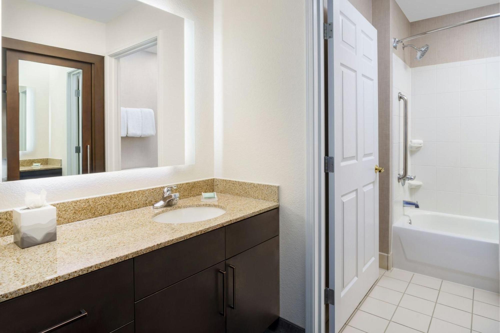 Residence Inn By Marriott Las Vegas Stadium Area Eksteriør billede